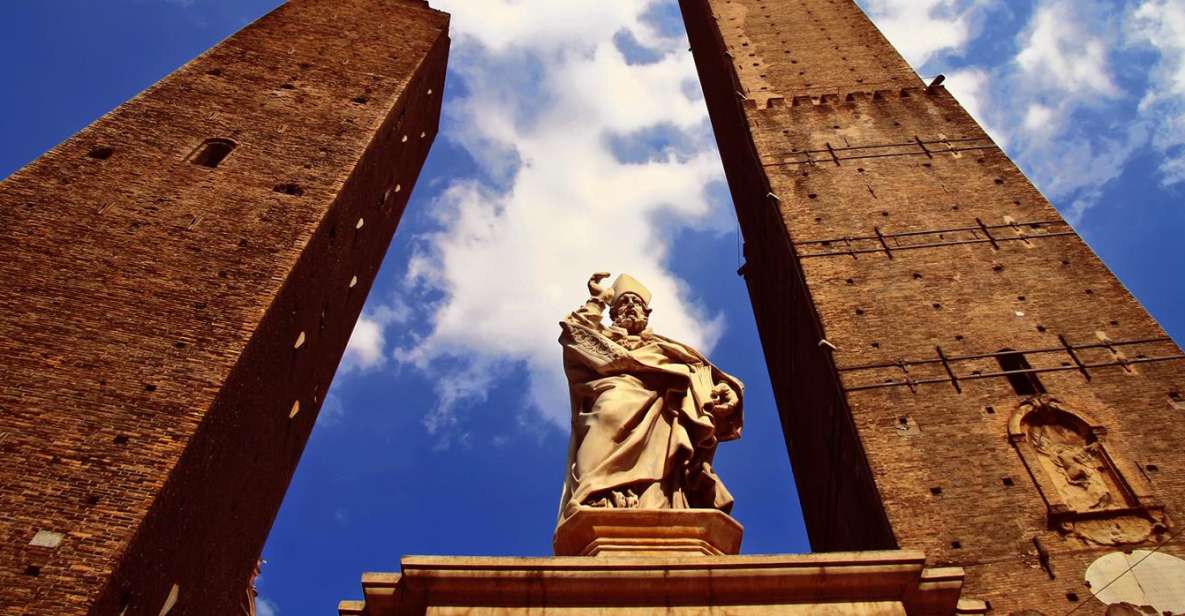 Bologna: Guided Walking Tour - The Leaning Towers of Bologna