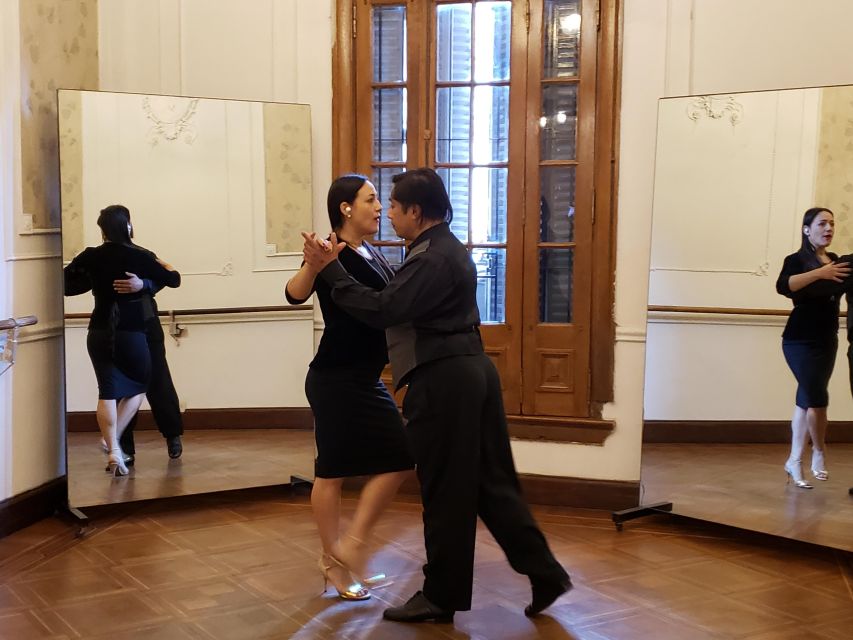 Buenos Aires: Group Tango Class With Mate and Snacks - Unique Experience Highlights