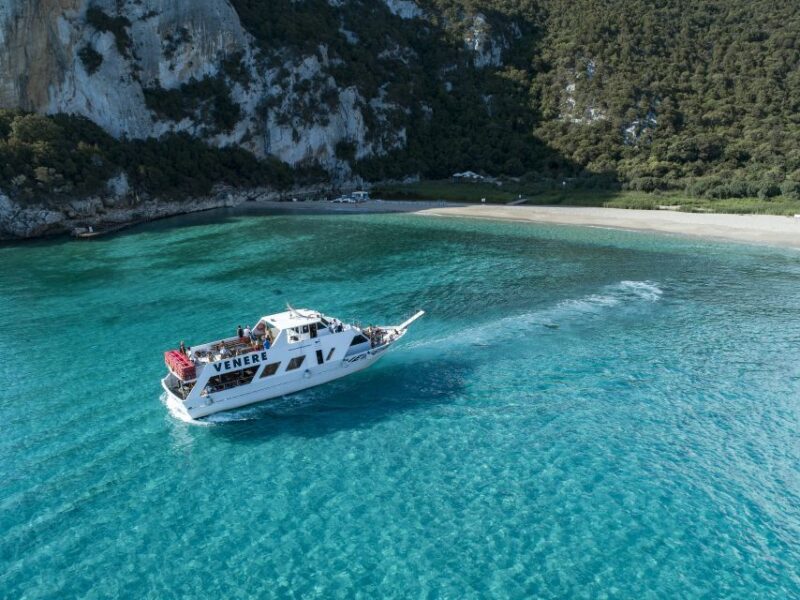 Cala Gonone: Guided Boat Tour to Cala Luna Beach - Experience Highlights