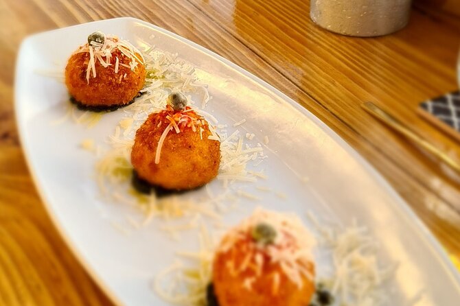 California Lighthouse Three-Course Dining Experience in Aruba - Tips for a Memorable Visit