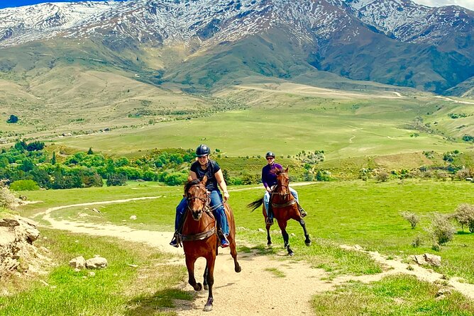 Cardrona High Country Pub Trail Horse Riding Trek (Adventurous) - Group Size and Guiding