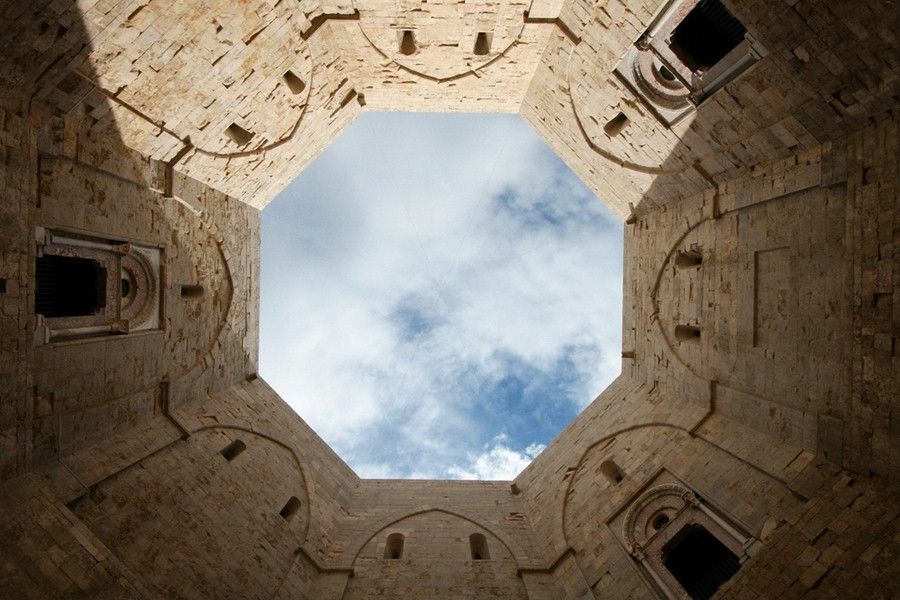 Castel Del Monte Private Tour: the Crown of Italy - Octagonal Form and Towers