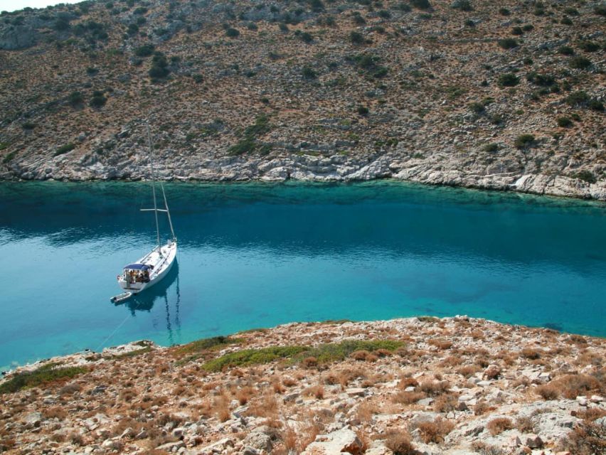 Catamaran Cruise to Dia Island and Transfer Service - Cruise Schedule and Itinerary