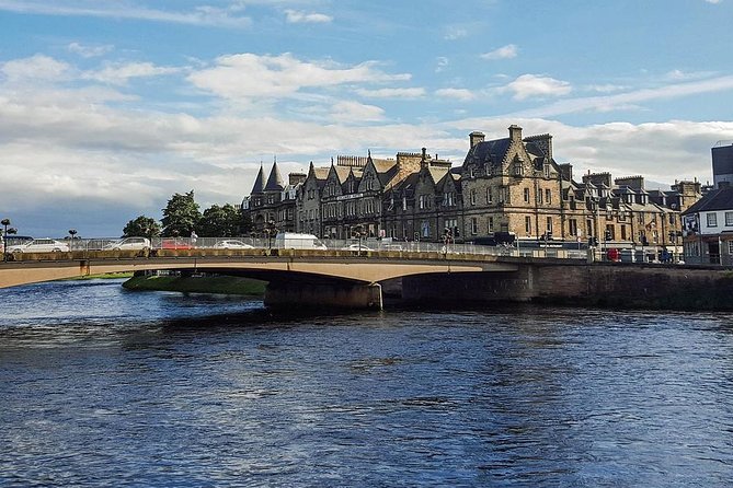 Cawdor Castle, Inverness, Culloden, Outlander and Loch Ness Tour - Highlights of the Scottish Highlands