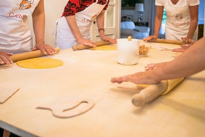 Cesarine: Small Group Pasta and Tiramisu Class in Bologna - Details of the Class