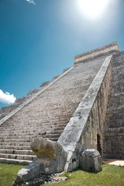 Chichen Itza Tour: Pyramids, Cenote Ik Kil & Valladolid - Chichen Itza Exploration