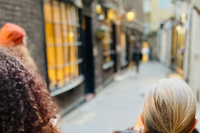 Christmas Lights and Markets Guided Walking Tour With Mulled Wine - Meeting and Ending Points