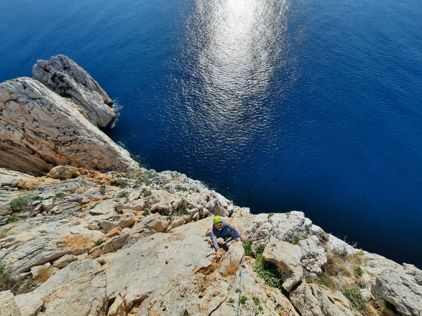 Climbing Day: a Climbing Day on an Amazing Crag in Sardinia - Inclusions