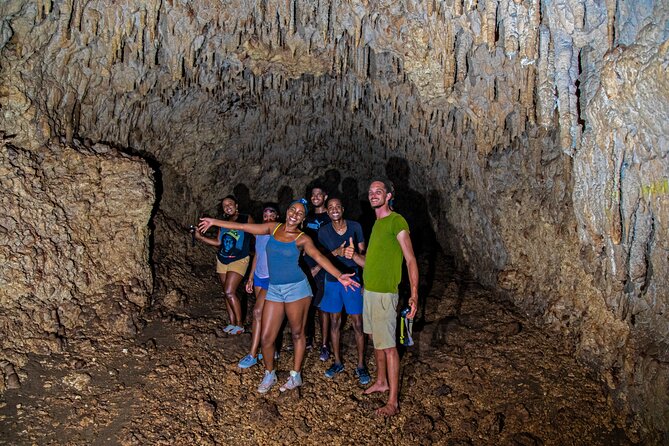 Coles Cave Hike - Tour Requirements