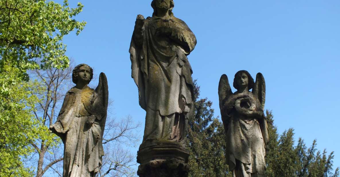 Cologne: Melaten Cemetery Life, Love and Death Tour - Features of Melaten Cemetery