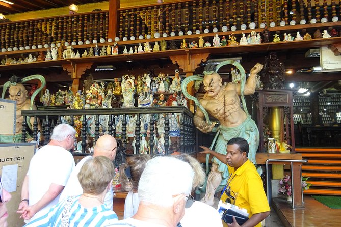 Colombo Walking Tour With Ajeet De Soyza - Modern Cultural Immersion