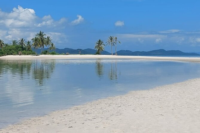 - Comfortable Boat for Cruising in Phang Nga Bay - the Must-Do! - Breakfast and Lunch Offerings