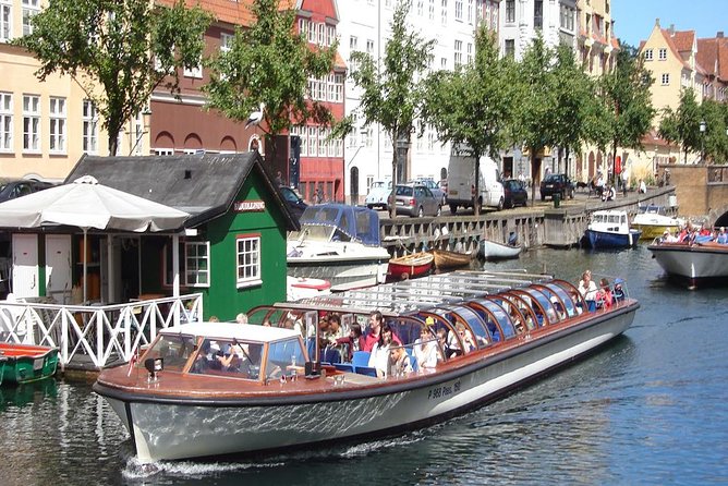 Copenhagen Sightseeing Classic Canal Tour With Live Guide - Meeting Point and End Point
