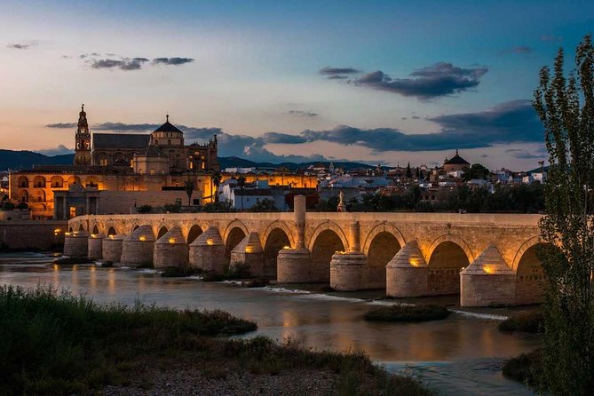 Cordoba Old Town Evening Walking Tour - Seeing the Roman Bridge