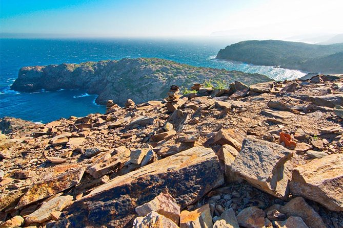 Costa Brava and Girona Small Group Easy Hike From Barcelona - Exploring Girona