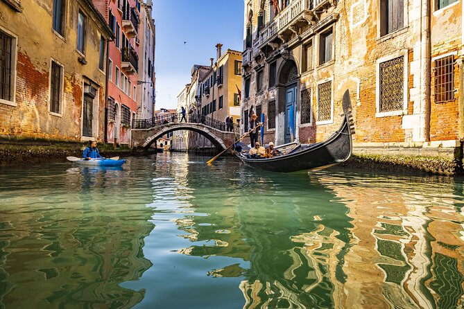 Cultural Kayak Class in Venice: Advanced Training in the City - Equipment Provided