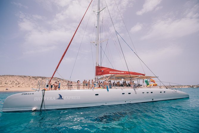 Day Sail to La Graciosa - Onboard Experience