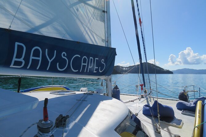 Day Sailing Catamaran Charter With Island Stop and Lunch - Lunch and Catering Details