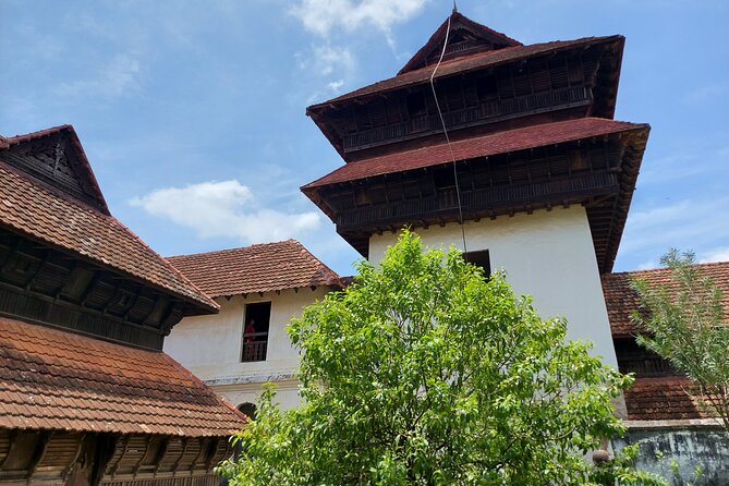 Day Trip to Kanyakumari Beach and Padmanabhapuram Palace - Meeting Points