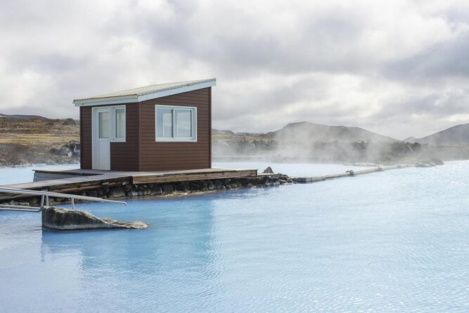 Day Trip to Lake Mývatn and the Nature Baths From Akureyri - Exploring Lake Mývatn