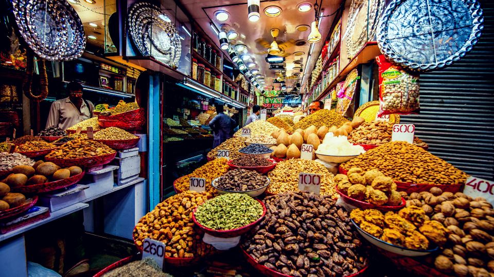 Delhi: Street Food Walking Tour of Old Delhi With Tastings - Exciting Highlights of the Tour