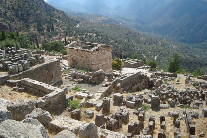 Delphi, Itea, Galaxidi Full Day Private Tour From Athens - Inclusions and Services