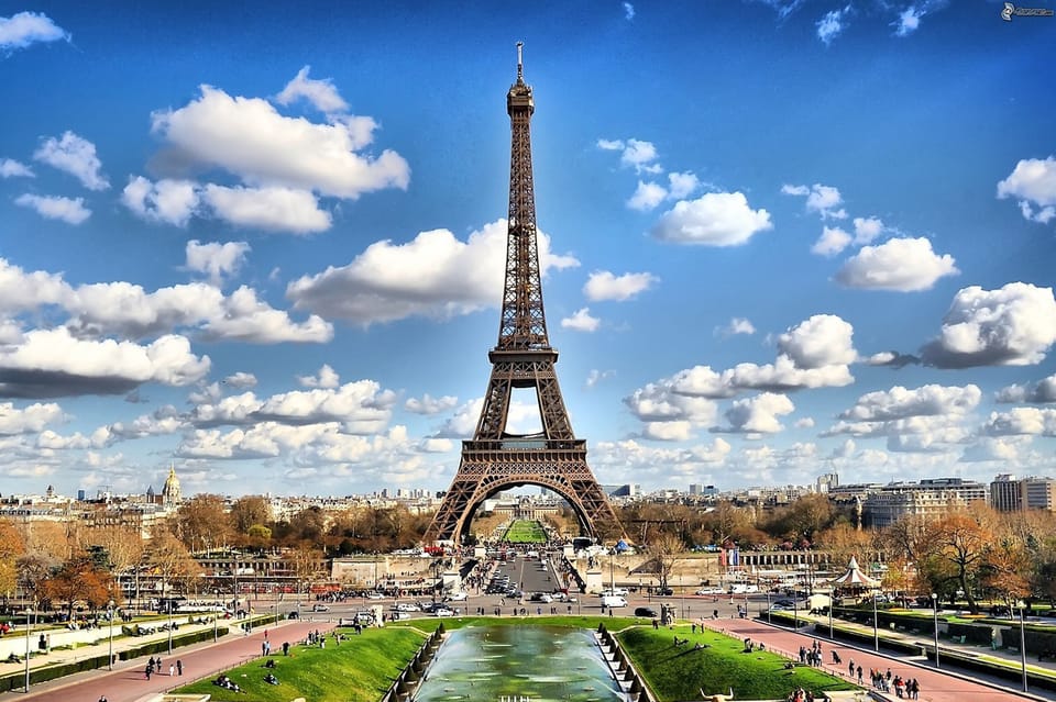 Discover Paris: Private Tour From Le Havre With Expert Guide - Iconic Parisian Sights