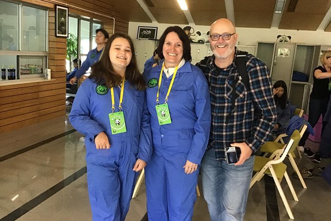 Dujiangyan Panda Volunteering Experience With Lunch - Pickup and Transportation Arrangements
