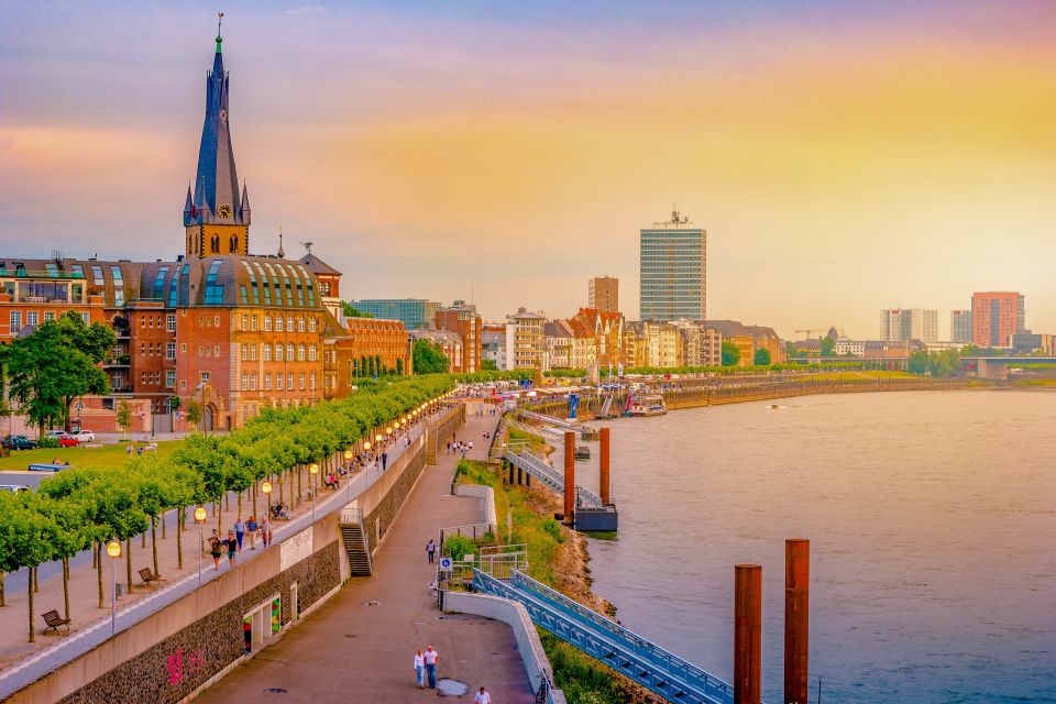 Düsseldorf: Classic City Segway Tour - Price and Duration