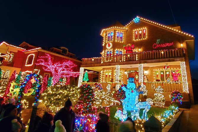 Dyker Heights Christmas Lights Guided Tour - Meeting Point and Departure Time