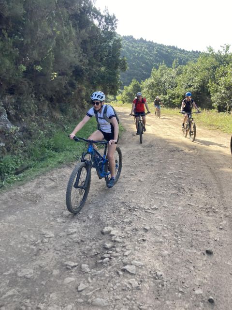 EASY LEVADA BIKING TOUR - Duration and Group Size