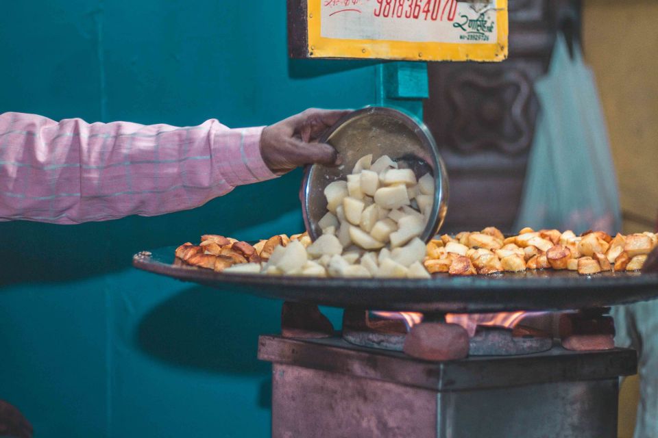 Eat Like a Local: Chandni Chowk Street Food and Walking Tour - Experience Highlights