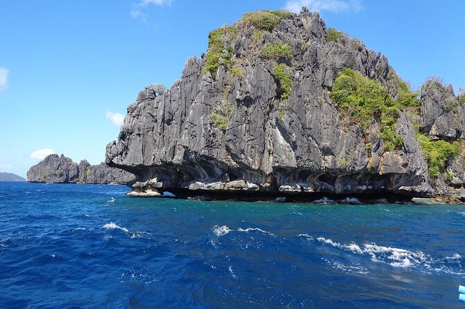 El Nido Island Hopping Tour a With Lunch - Island Destinations