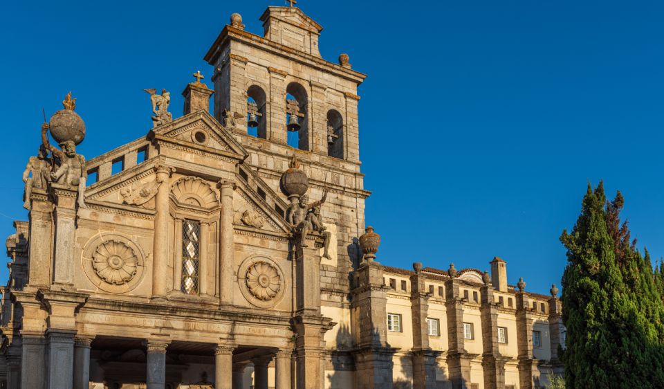 Evora Private Excursion From Lisbon - Uncover the Chapel of Bones