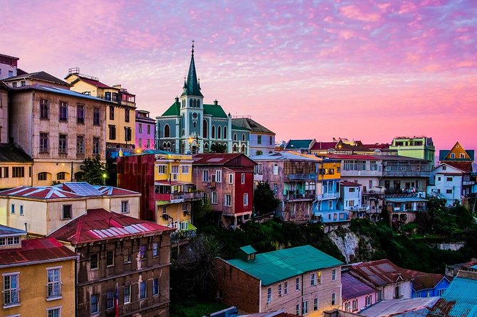 Famous Valparaíso! Premium Walking Tour With a Native Guide - Booking and Cancellation Policies