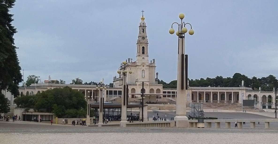 Fatima Sanctuary and Little Shepherds Houses Private Tour - Pickup and Drop-off