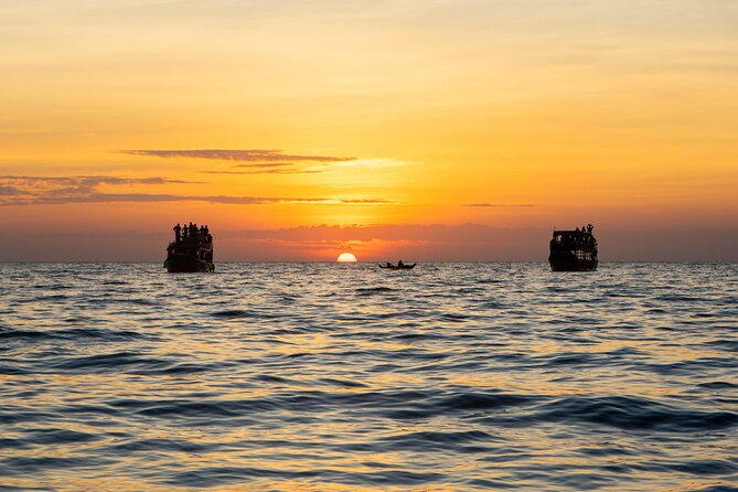 Floating Village Sunset Boat Vespa Tour - Meeting and Pickup