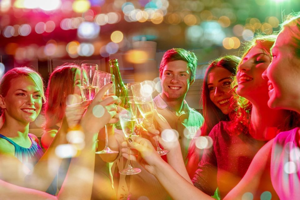 Frankfurt: Night Pub Crawl Through Alt-Sachsenhausen - Experience Highlights