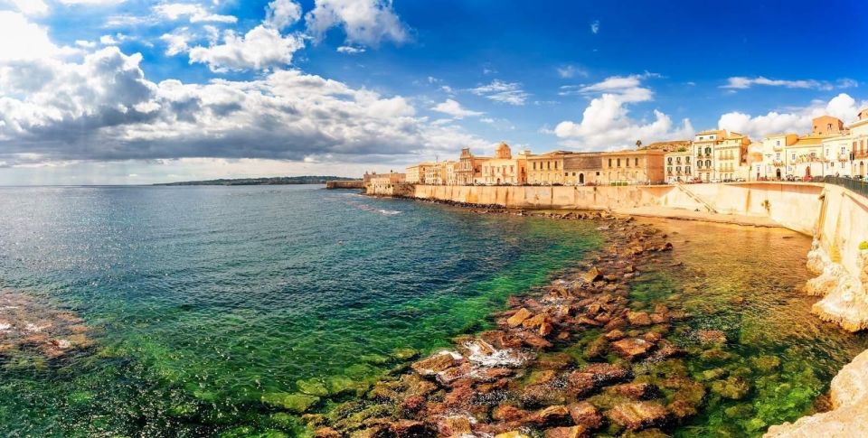 From Catania: Siracusa, Ortigia, Noto Audio-Guided Tour - Mythical Fountain of Arethusa