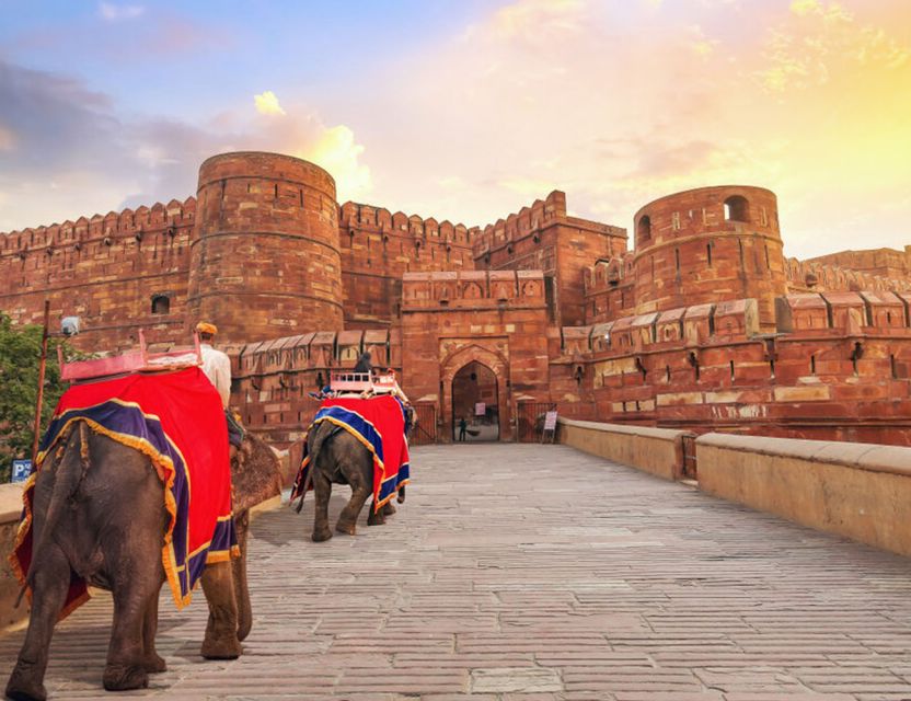 From Delhi : Agra City-Highlights Overnight Tour - Day 1 Itinerary