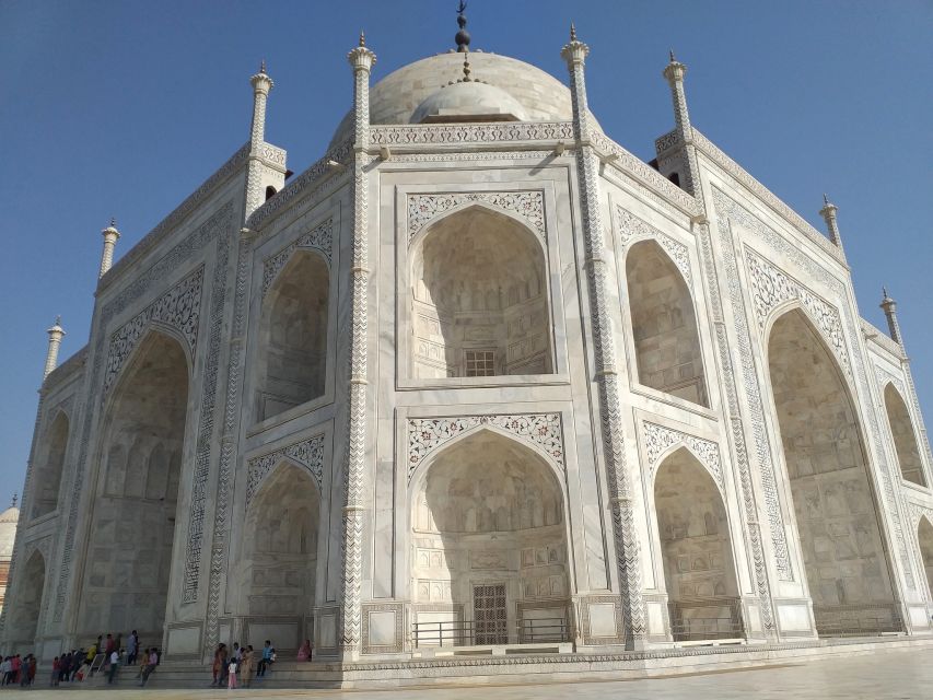 From Delhi: Agra Overnight Tour by Car With Accommodation - Detailed Itinerary