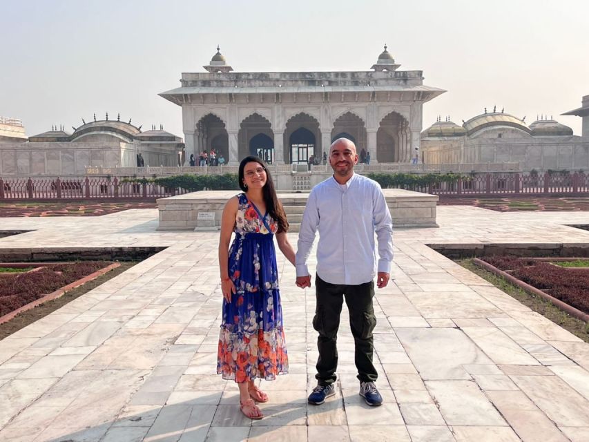 From Delhi: Private Agra Day Trip With Taj Mahal and Lunch - Itinerary Details