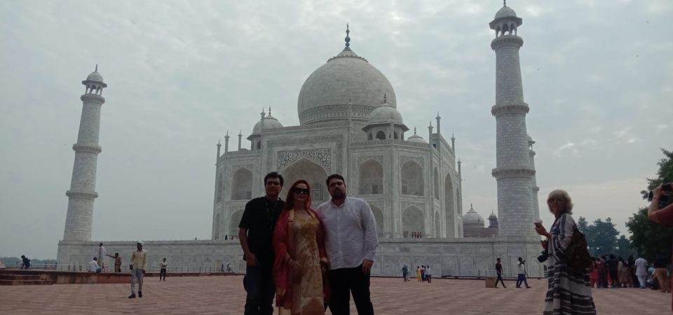 From Delhi: Taj Mahal & Agra Private Day Tour With Transfer - Itinerary Details