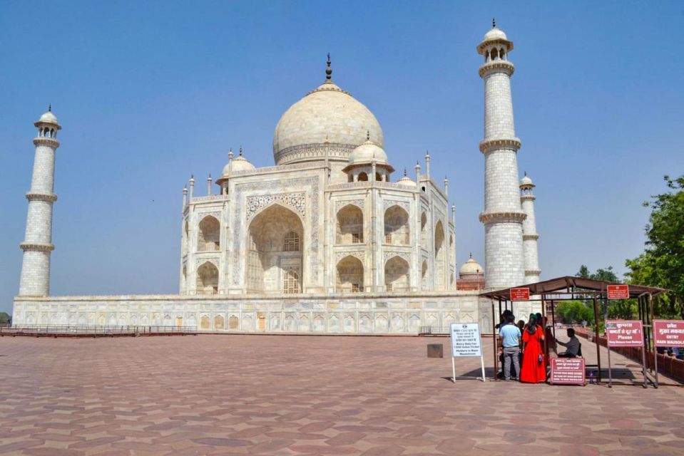 From Delhi: Taj Mahal One Day Tour From Aerocity Hotels - Itinerary Details