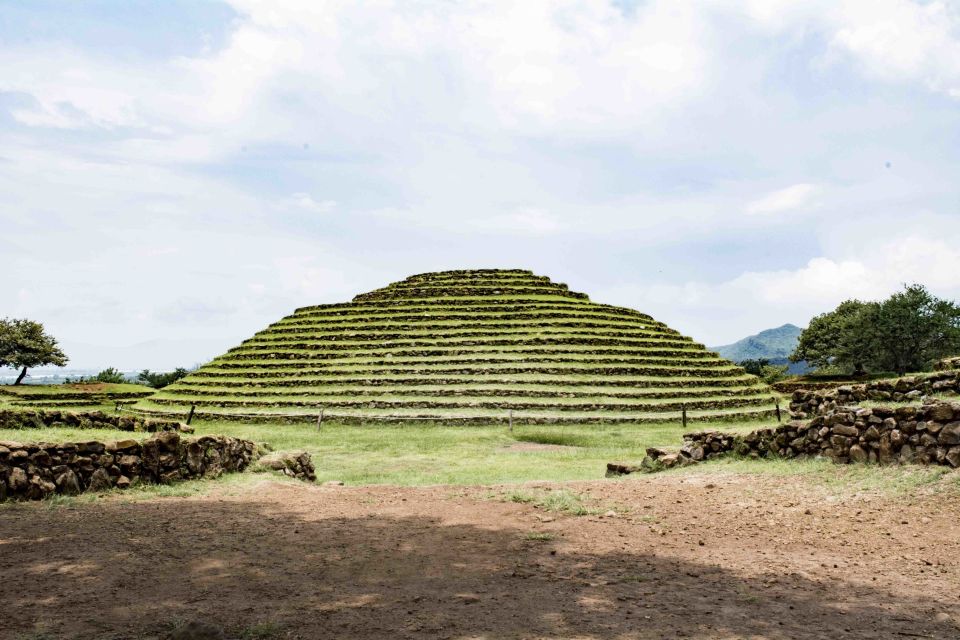 From Guadalajara: Pyramids & Jose Cuervo Tequila Tour - Interpretative Center and Site Museum