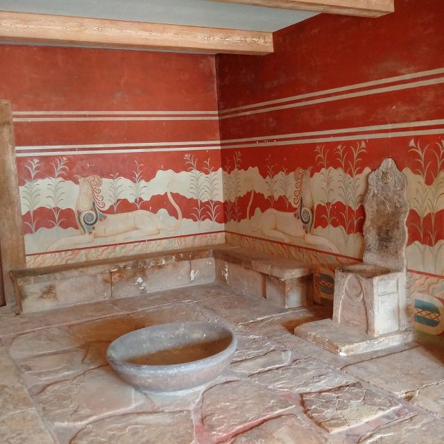 From Heraklion: Knossos Palace Entry Ticket and Private Tour - Highlights of the Experience