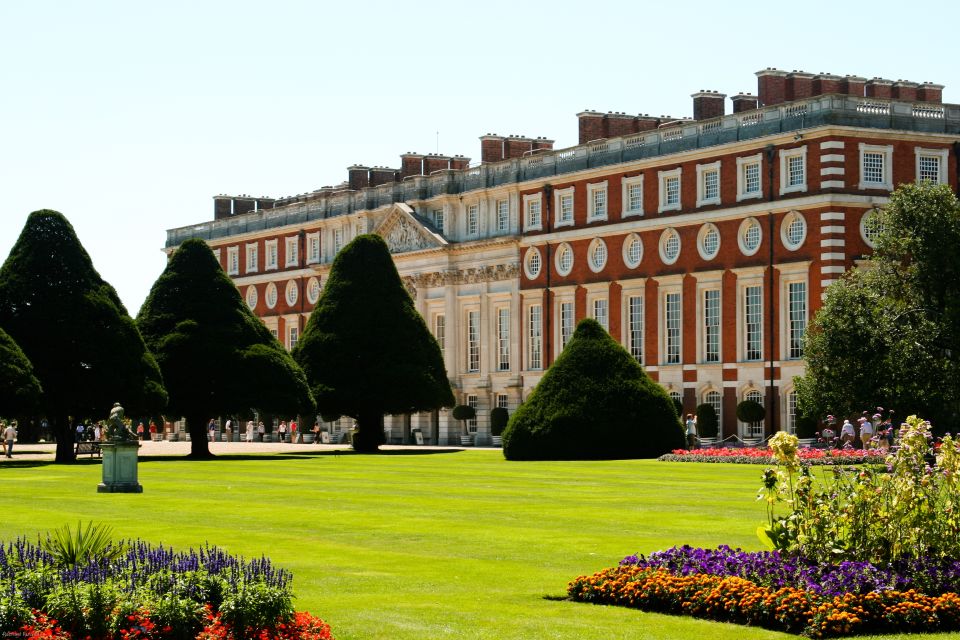 From London: Windsor Castle and Hampton Court Palace - Itinerary Highlights