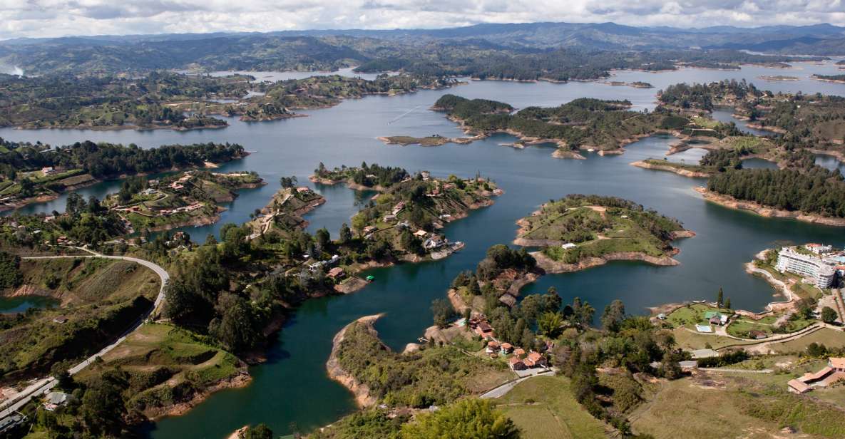 From Medellín: Guatapé and El Peñol Guided Tour - Hiking La Piedra