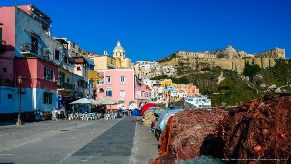 From Naples: Procida Island Day Trip With Lunch - Experience Highlights