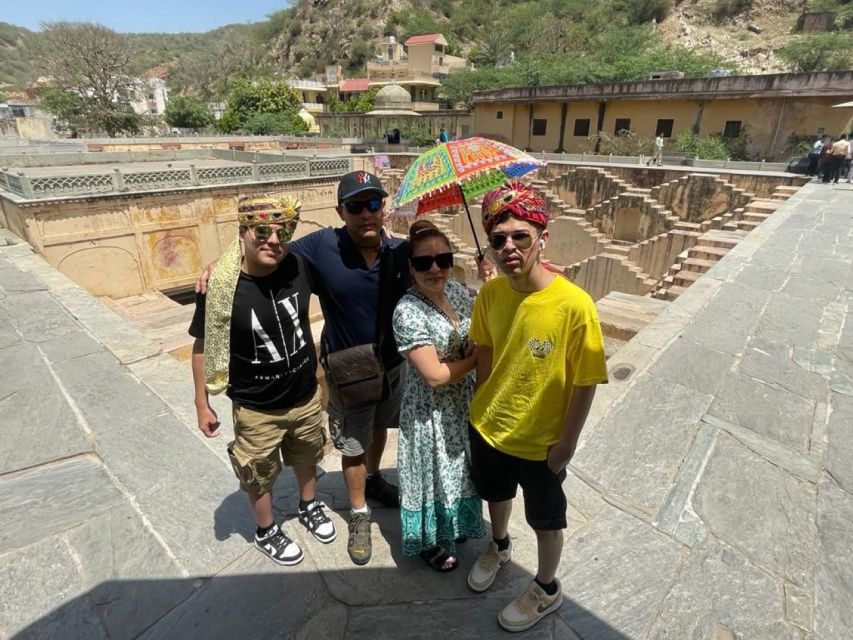 From New Delhi: Jaipur Private Guided Day Tour - Included Services